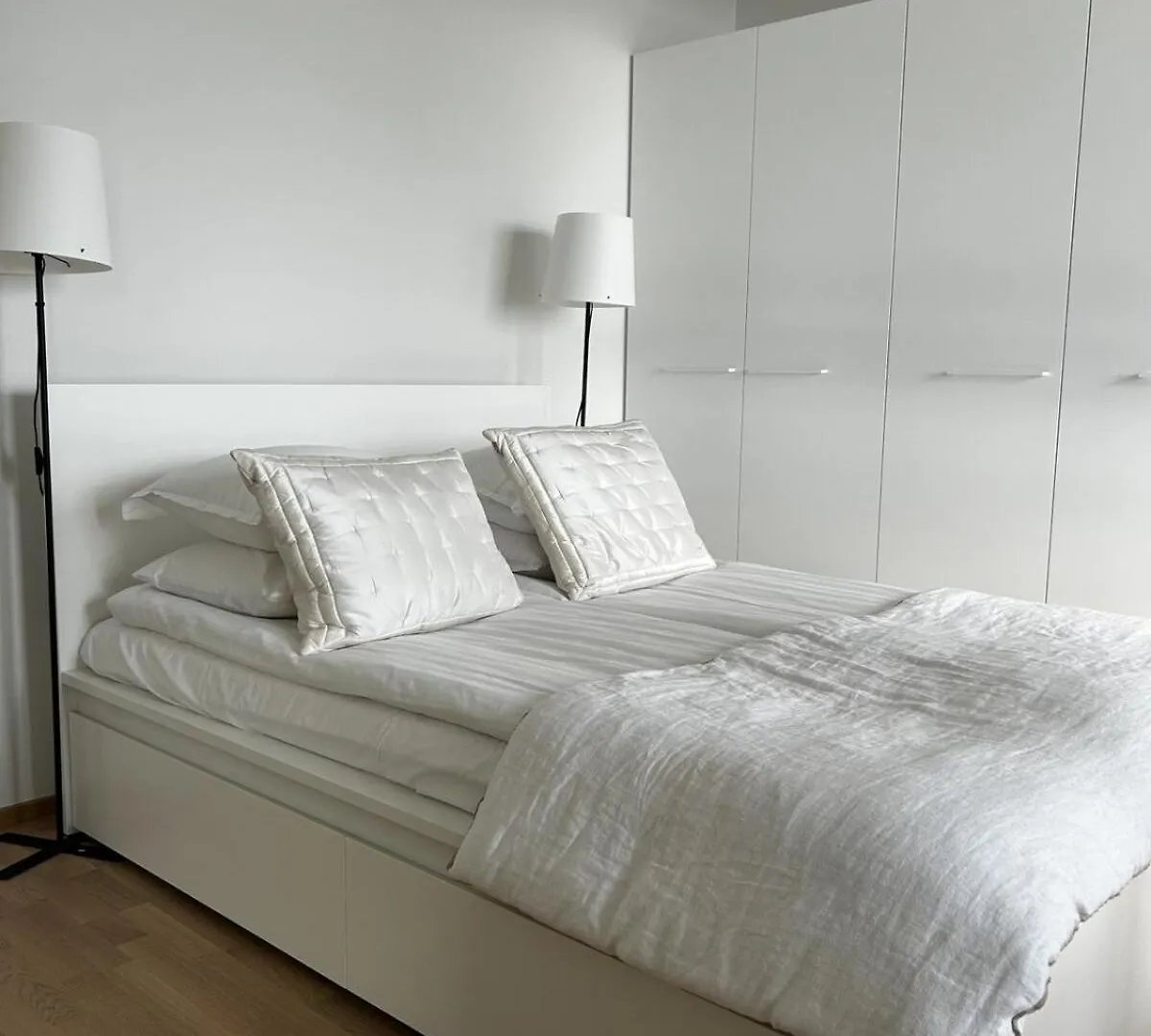 Merinaekoealalla Kaksio 12 Floor Helsinki